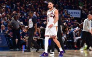米乐M6中国-NBA官方：布克因公开批评裁判被罚款35000美元；取消其G2技犯