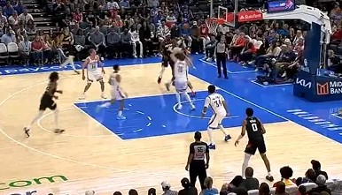 米乐M6官网-布耶径直杀入禁区上篮再中，太阳领先雷霆至20分